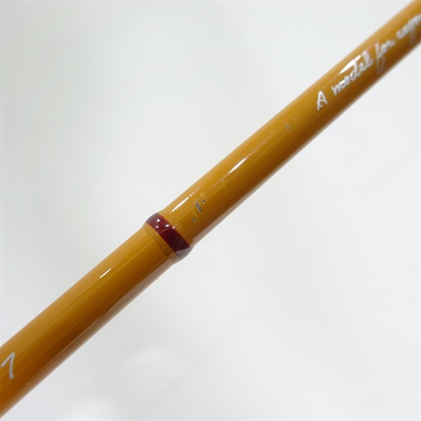 グラッシー３７
